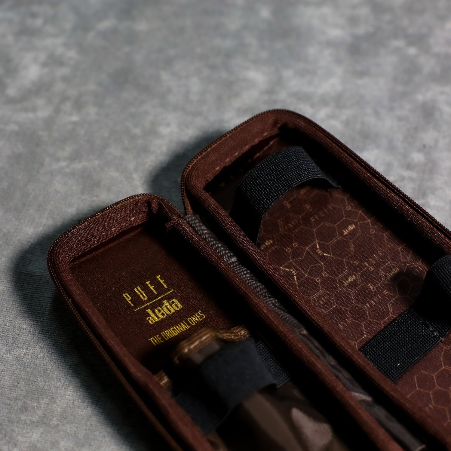 Puff Case Slim collab aLeda