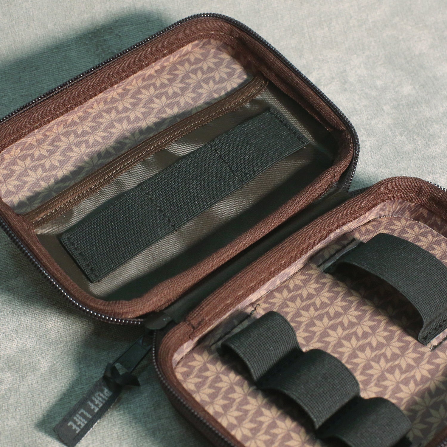 Puff Case Classic Colors - Brown