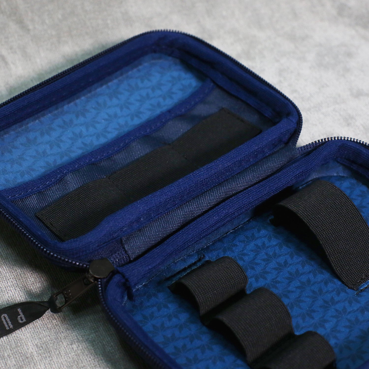 Puff Case Clássico Colors - Azul Marinho