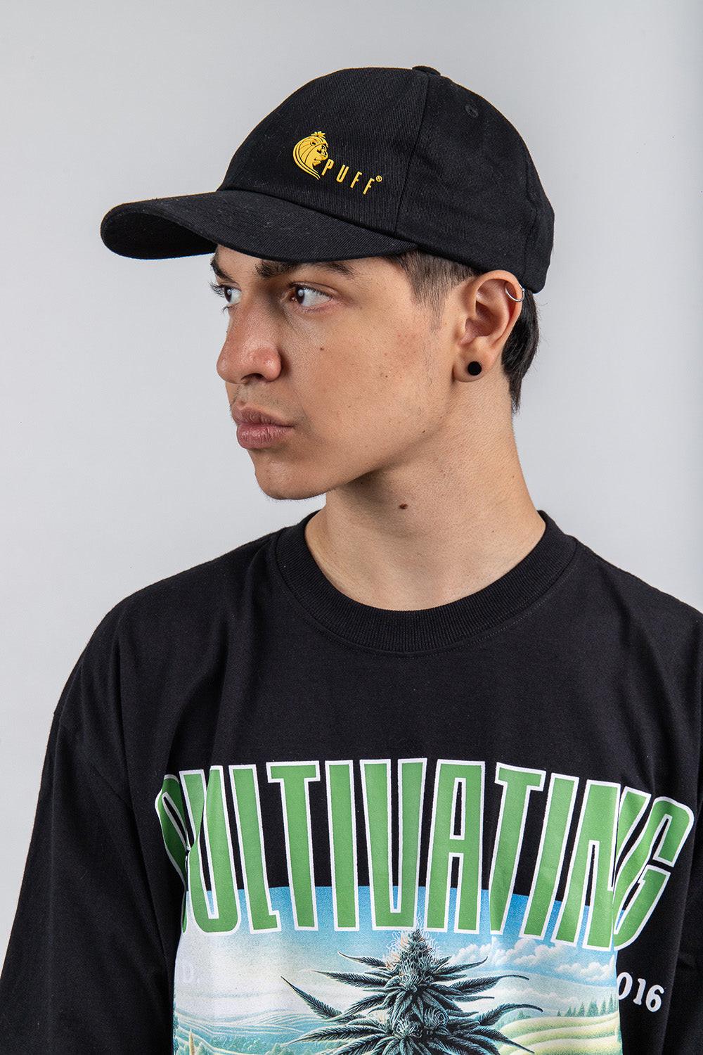 Boné estilo Dad Hat confortável e moderno, perfeito para completar seu look casual com charme e praticidade.