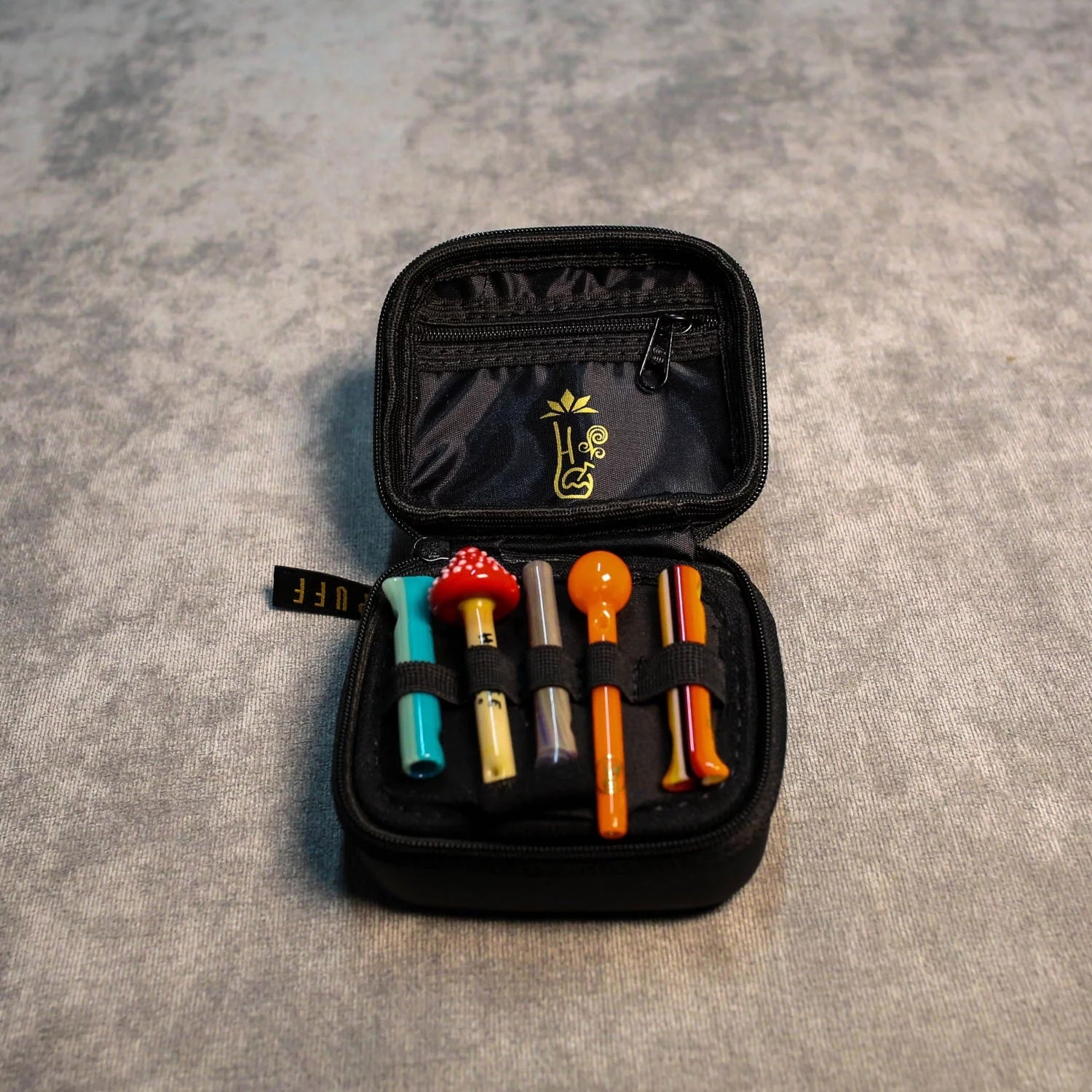 Puff Case Piteira de Vidro Collab Hippie Bong